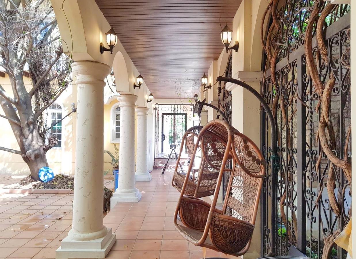 Prompimarn Villa Toscana Bangkok Luaran gambar