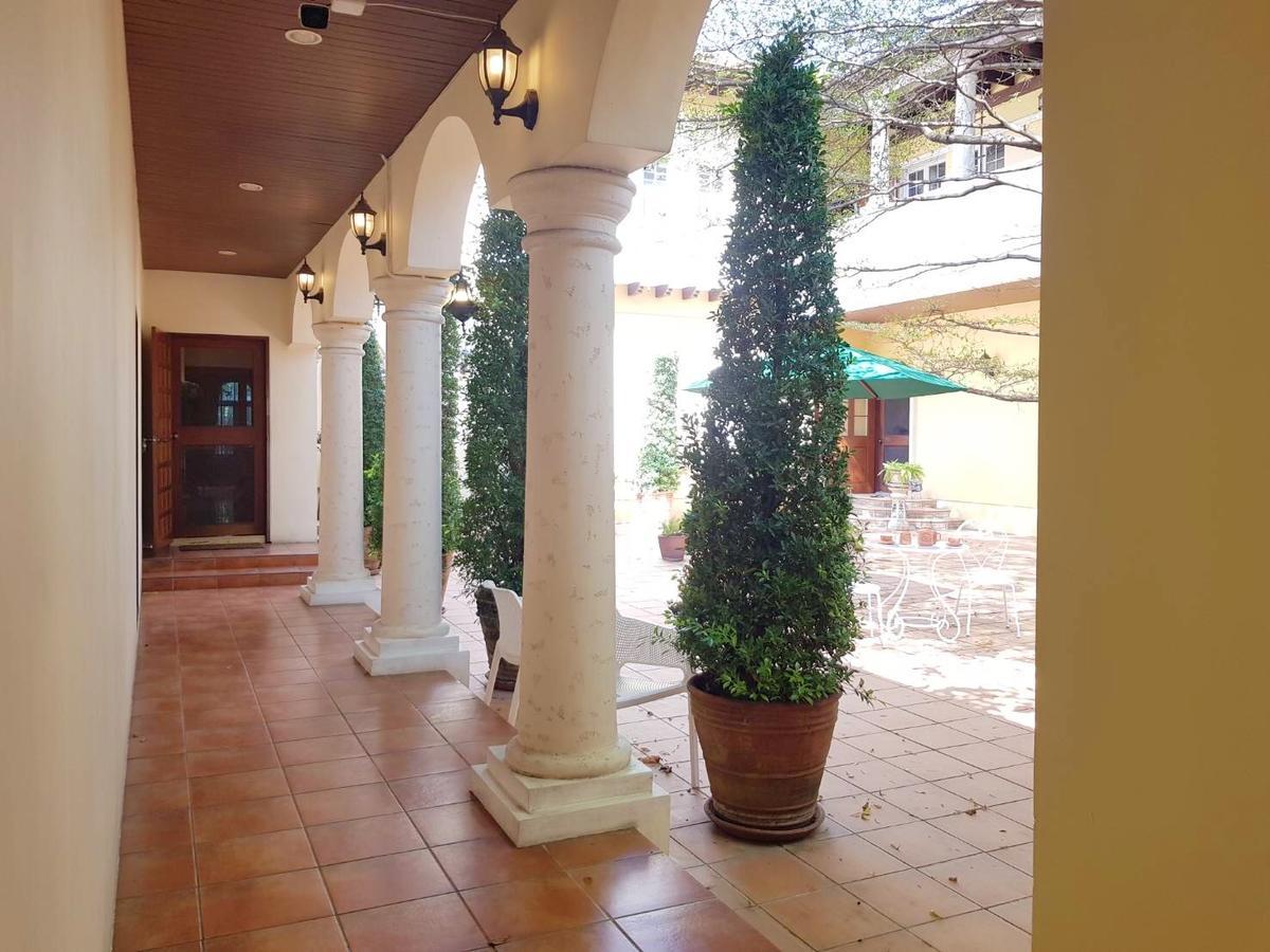 Prompimarn Villa Toscana Bangkok Luaran gambar